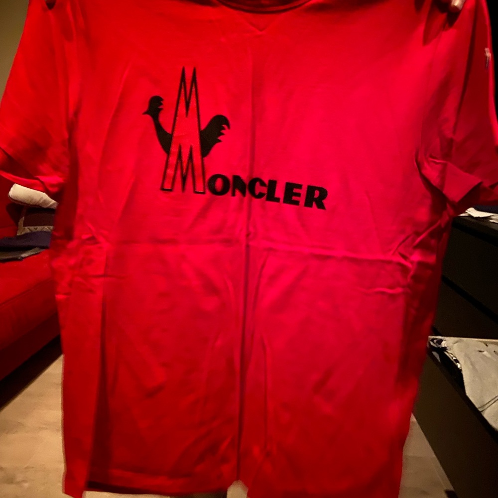 Moncler red t shirt